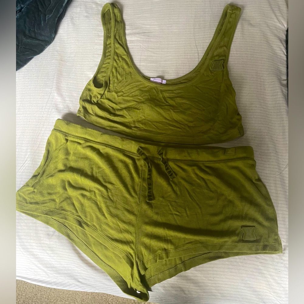 Rihanna Savage X Fenty Set